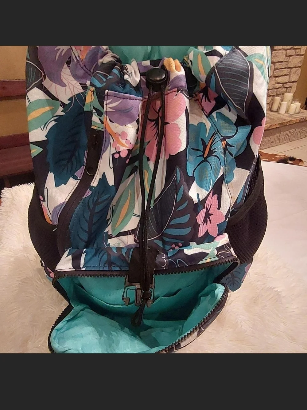 Vera Bradley ReActive Daytripper Backpack Island Floral Like New